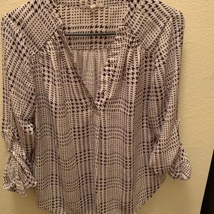 41 Hawthorn Long Sleeve Houndstooth Blouse